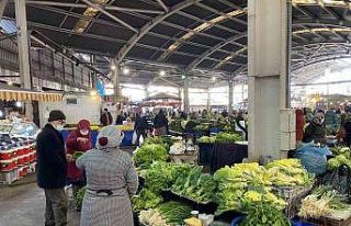 Halk pazarına yoğun ilgi