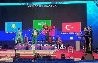 Halterde bronz madalya