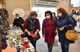 Hanımeli Sokağı doludizgin