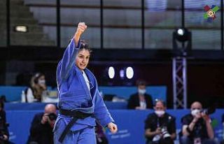 Hasret Bozkurt’un yer aldığı kadın Judo Takımı...