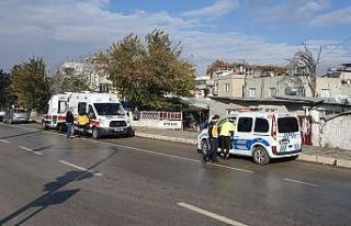 Hasta taşıyan ambulans kaza yaptı