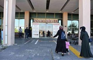 Hastanede karşılaşan husumetli ailler birbirine...