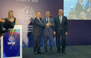 HasTavuk’a 3 ödül birden
