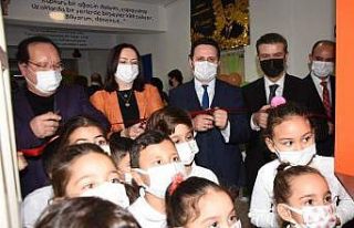 Hayırsever vatandaştan Atatürk İlkokulu’na kütüphane...