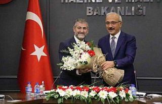 Hazine ve Maliye Bakanlığında devir teslim töreni