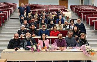 Hekimler 30 yıl sonra aynı sırada buluştu