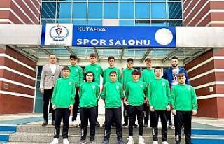 Hentbol takımı il üçüncüsü oldu