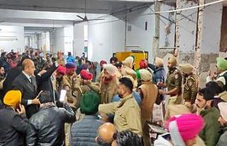 Hindistan’da mahkeme binasında patlama: 2 ölü