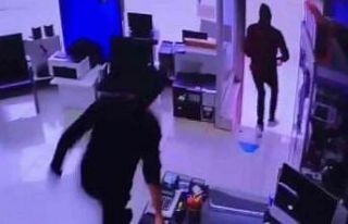 Hırsız kaçtı, çalışan kovaladı