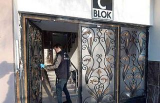 Hırsızlık için girdiği ikamette yakalandı