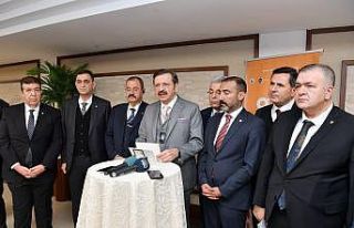 Hisarcıklıoğlu’ndan TL’ye destek paketi değerlendirmesi