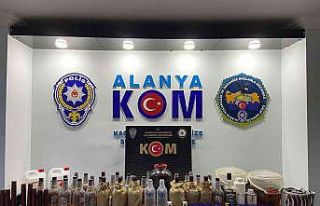 İkametinde sahte alkol yapıp satan şahıs tutuklandı