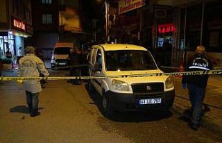 İki grubun pompalı tüfekli kavgası yoldan geçen...