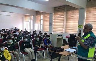 İlkokul öğrencilerine "Çevre yönetimi"...