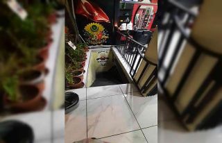 Isparta’da bir berber dükkanında uyuşturucu içmek...