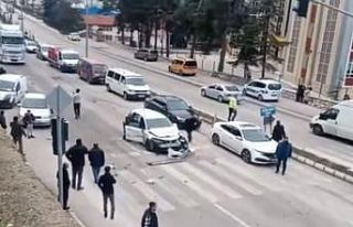 Isparta’da zincirleme kaza: 2 yaralı