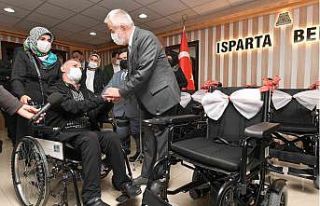 Isprarta Belediyesinden engelli vatandaşlara 80 tekerlekli...