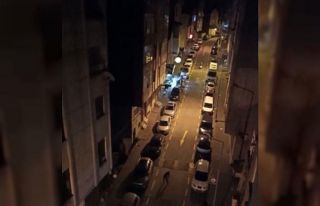 İstanbul’da bıçaklı gasp: “Yakalayın” diye...
