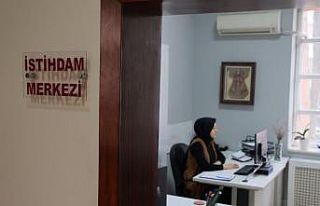 İstihdam Merkezi, iş arayan ve işvereni buluşturmaya...
