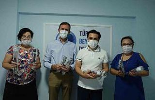 İyilik elçisi doktorlar
