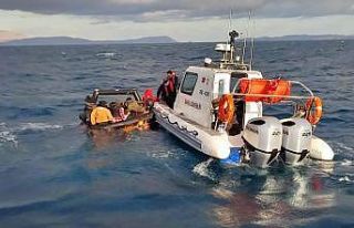 İzmir açıklarında 34 düzensiz göçmen kurtarıldı