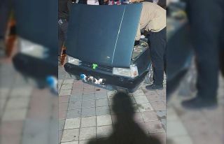 İzmir’de otomobilde uyuşturucu madde ele geçirildi:...
