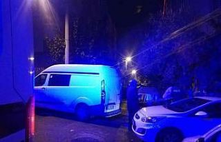 İzmir’de sokak ortasında pompalı tüfekle vurulmuş...