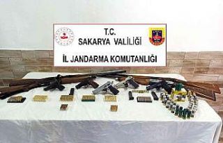Jandarmadan şafak operasyonu: 3 gözaltı