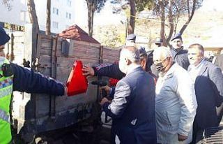 Jandarmadan traktörlere reflektör