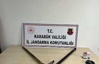 Kaçak kazı yapan 4 şüpheli suçüstü yakalandı