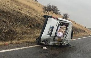 Kahramanmaraş’ta işçi servisi devrildi: 6 yaralı