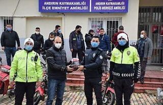 Kahramanmaraş’ta motosiklet sürücülerine kask
