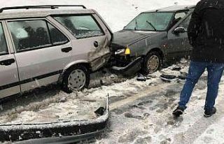 Kahramanmaraş’ta ulaşım ve eğitime kar engeli