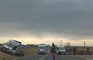 Kalaslar yardımıyla devrilmesi önlendi