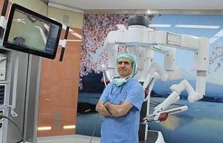 Kanser tedavisinde ‘Robotik Cerrahiler’ uzmanlara...