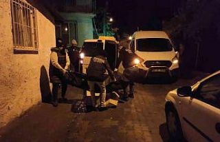 Kapıyı kırdı ama oğlunu kurtarmadı