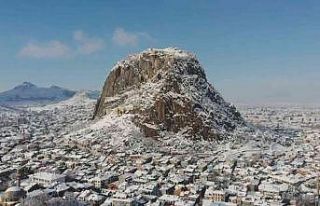 Kar altındaki Afyonkarahisar drone ile görüntülendi