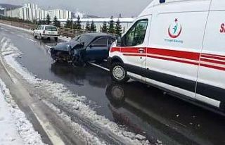 Kar yağışı kazaları peş peşe getirdi