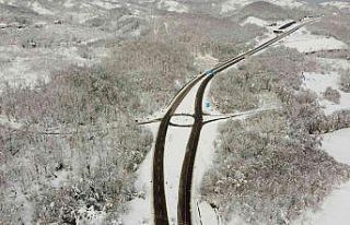 Karadeniz sahil yolundan kar manzaraları