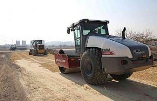 Karaköprüde yol çalışmaları devam ediyor