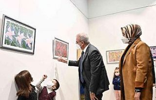 Karaloğlu ailesi, ‘Ebru Sanatının Minik Kalplerden...