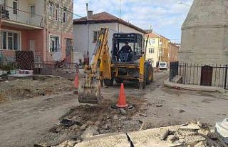 Karaman’da parke ve yol yapım çalışmaları