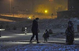 Kars’ta kar yağışı etkili oluyor