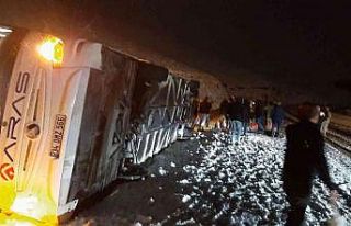 Kars’ta yolcu otobüsü devrildi: 6 ölü, çok...