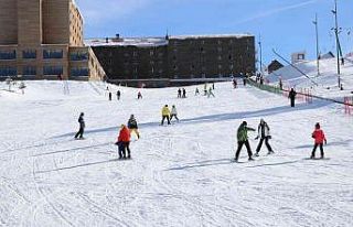 Kartalkaya’da yılbaşı öncesi tatilci yoğunluğu