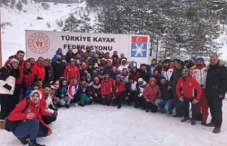 Kayak Milli Takımı, Anadolu Kupası’nı 8 madalyayla...