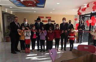 Kaymakam Coşgun’dan "Kütüphanesiz Okul Kalmasın"...