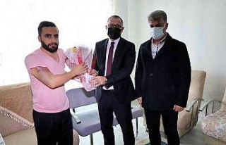 Kaymakam Koç’tan saldırıya uğrayan Dr. Tanelçi’ye...