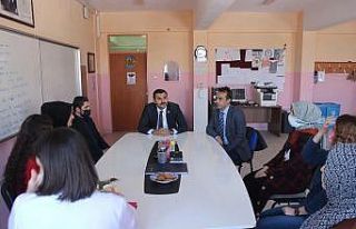 Kaymakam Öztürk öğretmenlerle bir araya geldi