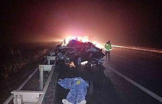 Kazada şarkıcı Gülçin Ergül yaralandı, arkadaşı...